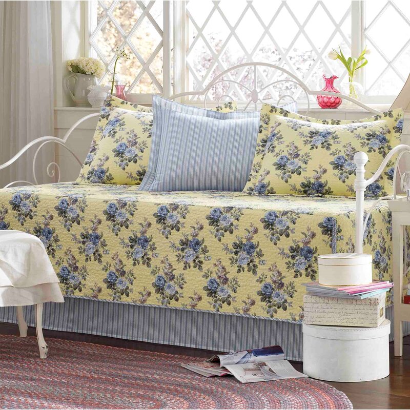 Laura Ashley Linley Pale Yellow Daybed Cover Set And Reviews Wayfair 